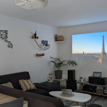 Apartament T3 Au Coeur De Le Grand Noisy-le-Grand